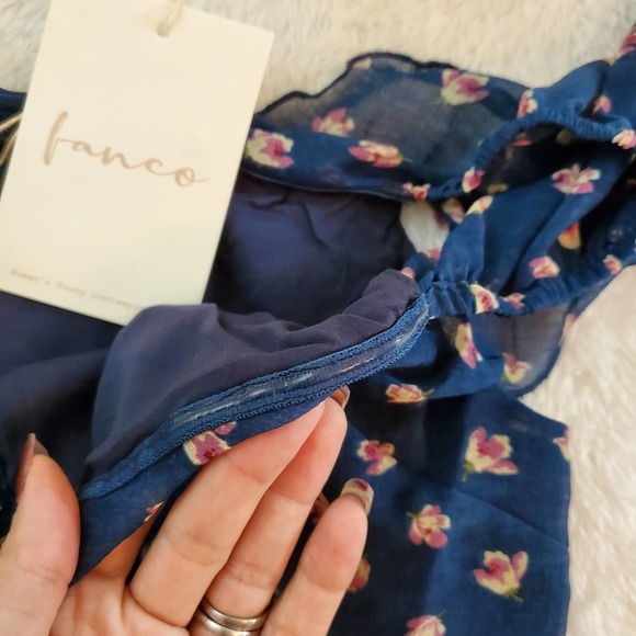 New With Tags! Fanco Large Floral Off The Shoulder Cropped Top - Picture 7 of 8